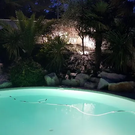 Vila Tres Belle Avec Piscine *