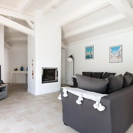 Tres Belle Avec Piscine *